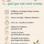 Femme souriante en train de noter son budget sur un carnet avec un café à côté.