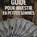 Une femme consultant des applications de micro-investissement sur son smartphone, entourée de graphiques financiers.