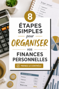 Femme souriante consultant son budget et ses finances personnelles