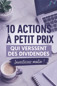 Une femme regardant un graphique positif sur les penny stocks et les dividendes