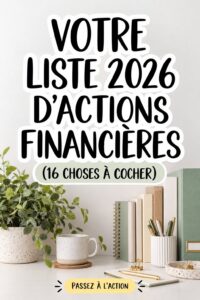 Une femme souriante avec un ordinateur portable, complétant sa liste de tâches financières pour 2026.